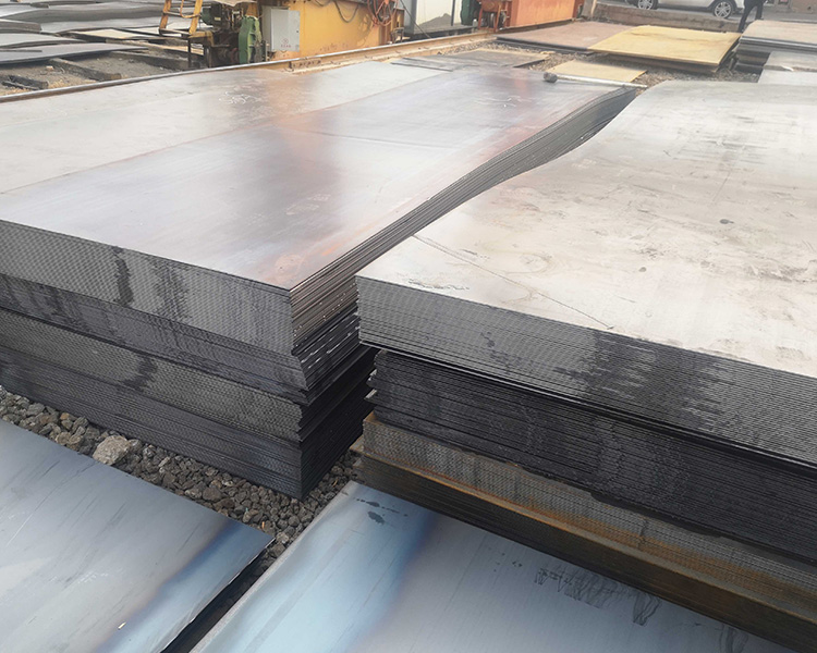 鑫福厚為您分享，山西中厚板的切割模板是由什么組成的？